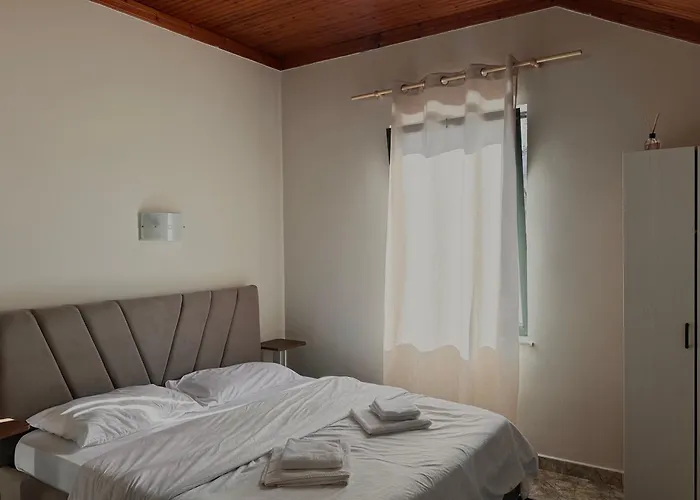 Arcadia Garden Hotel *